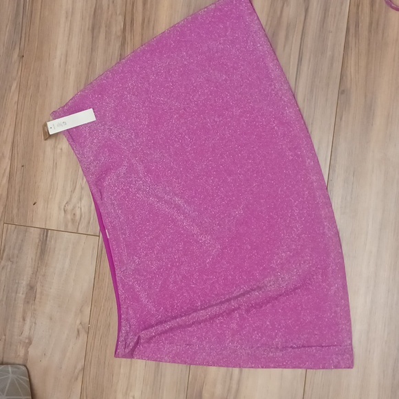 VICTORIAS Secret Pink Shimmer Bikini with skirt - Picture 5 of 5